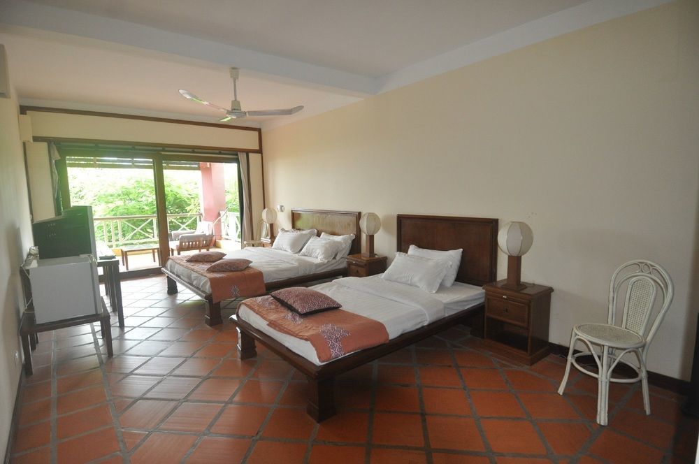 The Harbor Lights Palace Sihanoukville Exterior foto