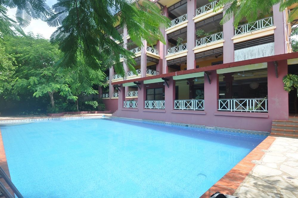 The Harbor Lights Palace Sihanoukville Exterior foto