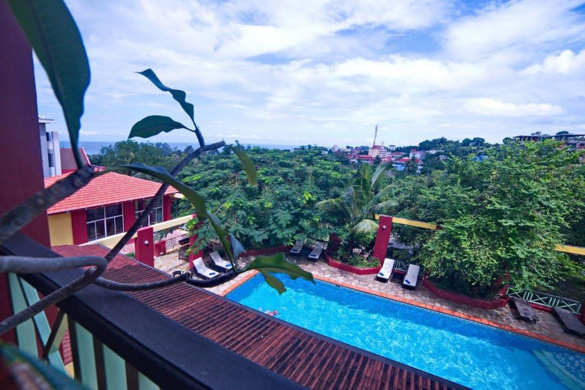 The Harbor Lights Palace Sihanoukville Exterior foto