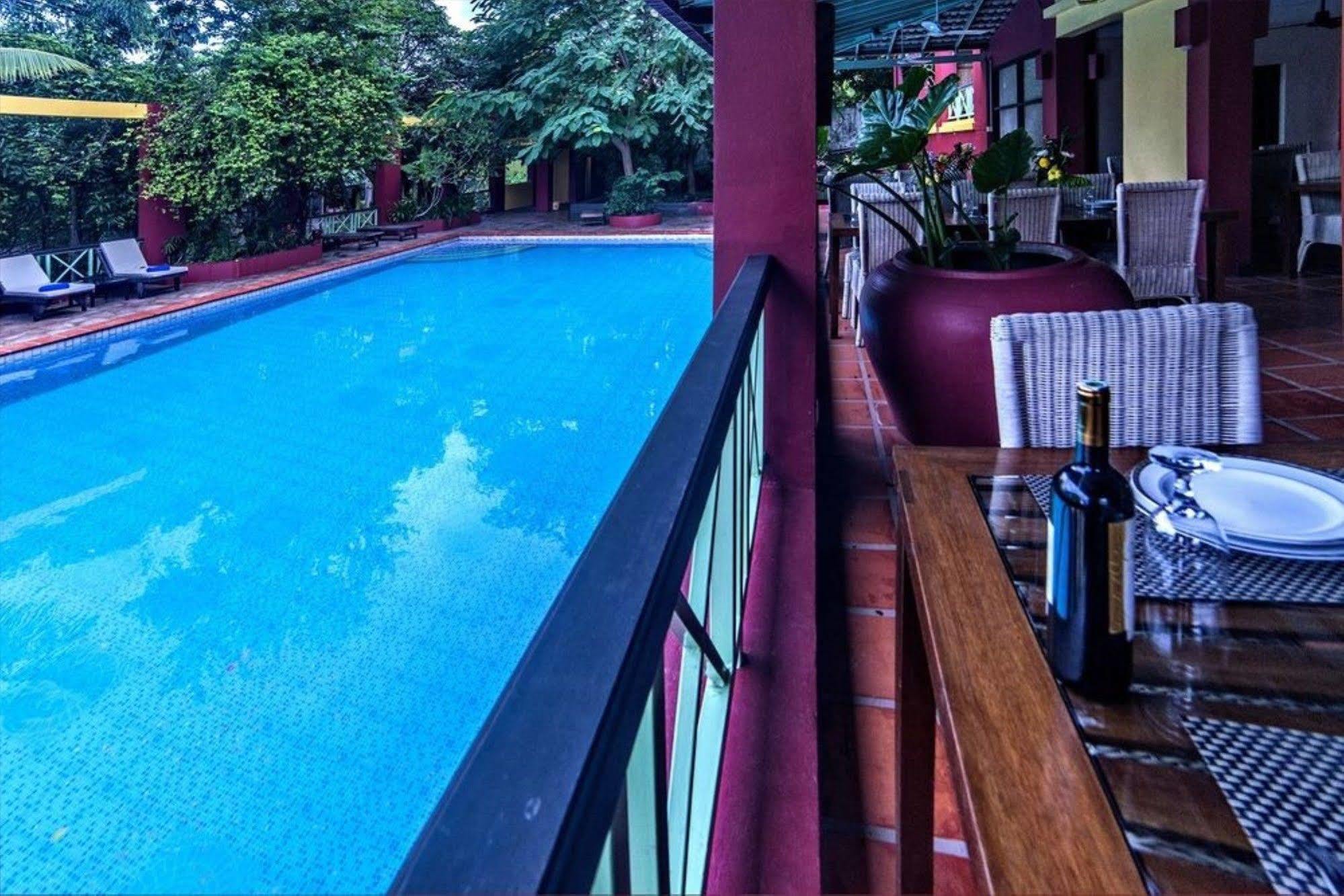 The Harbor Lights Palace Sihanoukville Exterior foto